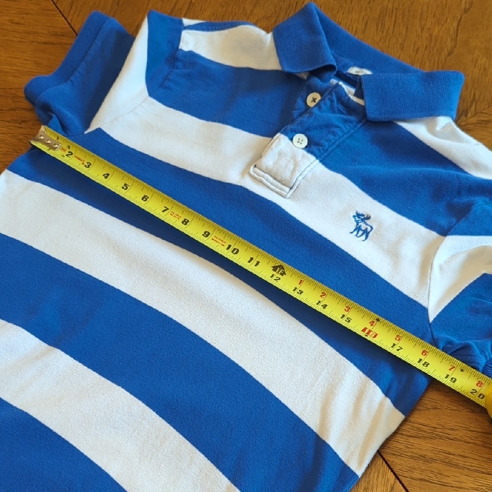 Y2K Abercrombie & Fitch Men's Blue and White Striped Polo - Picture 7 of 8